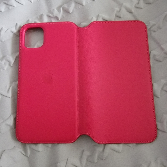 Apple folio case iPhone 11 pro max raspberry